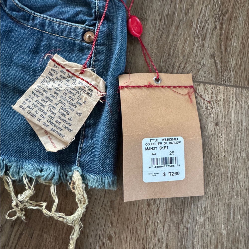 True Religion Jeans Mandy Mini Denim Skirt Size 25 - Picture 3 of 6